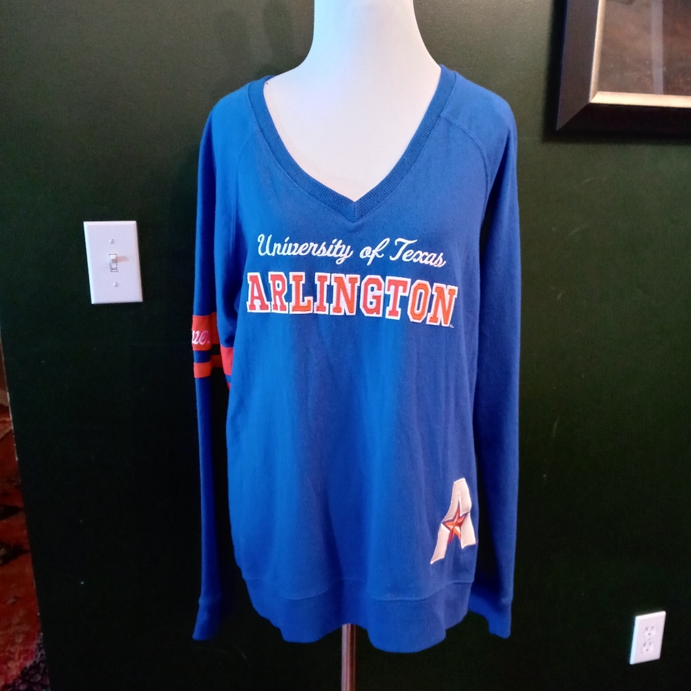 UTA sweater